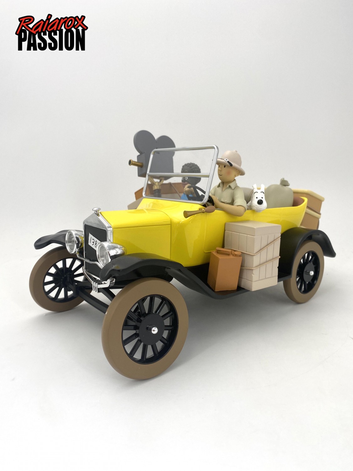 LA VOITURE JAUNE TINTIN AU CONGO, FORD T