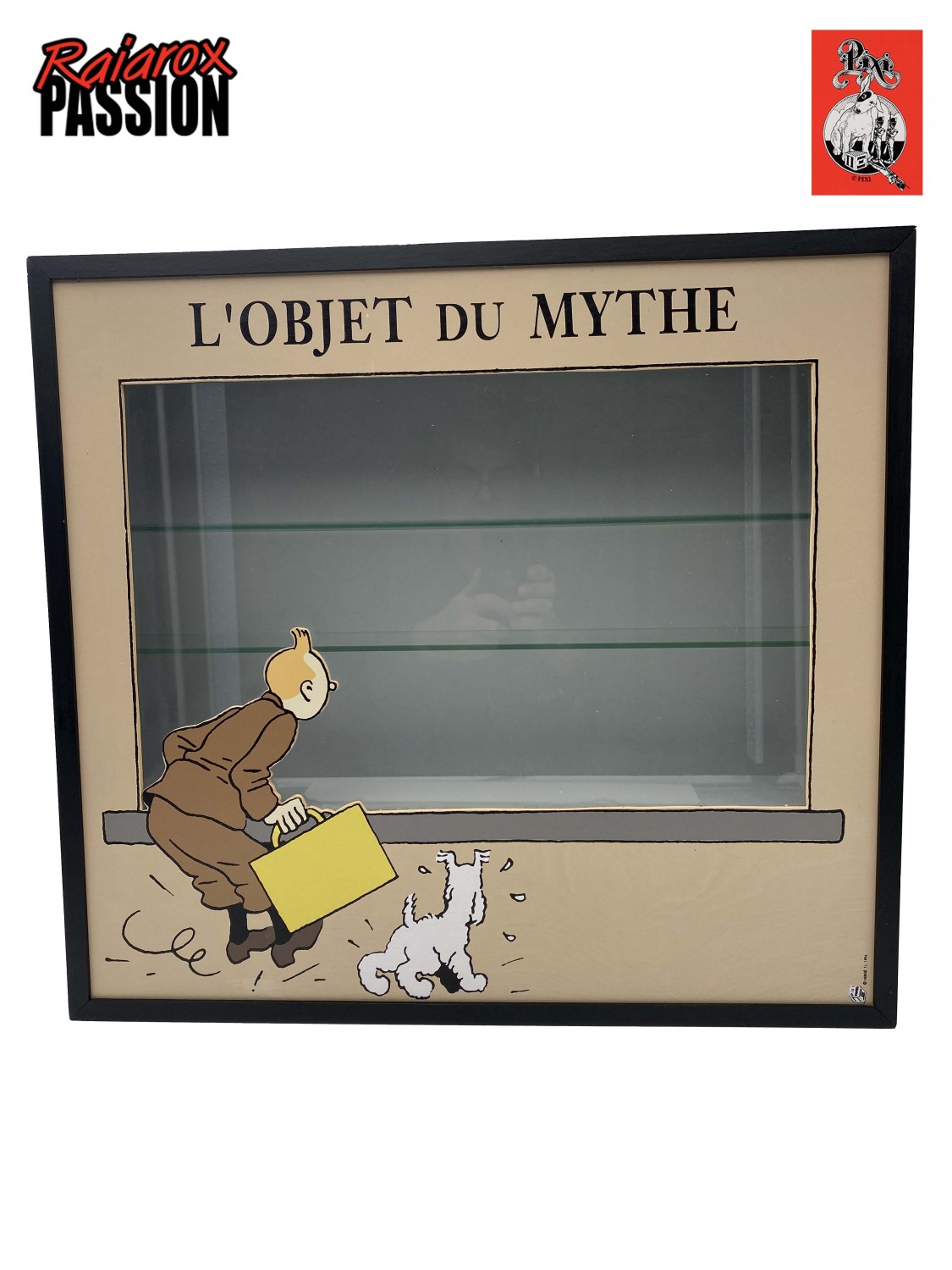 VITRINE / OBJETS DU MYTHE TINTIN